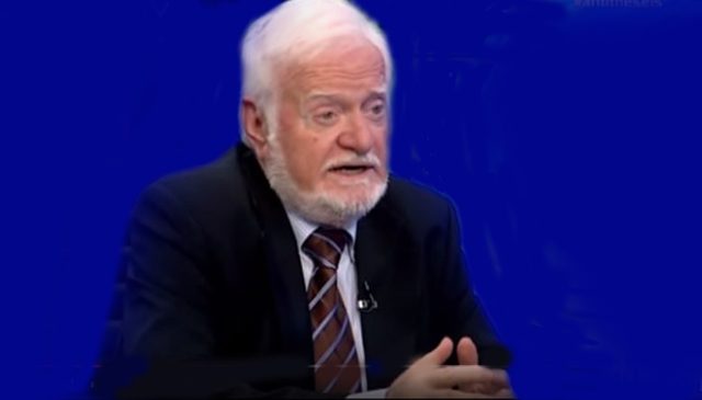 Καμπανάκι από το Νίκο Κατσαρό: «Τρώμε καρκίνο»!